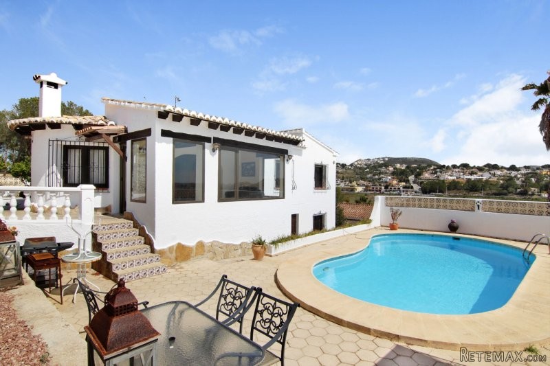 Fantastically located 3 bedroom villa..
