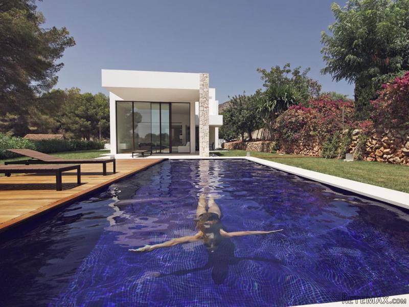 5 Bedrooms - Villa - Alicante - For Sale