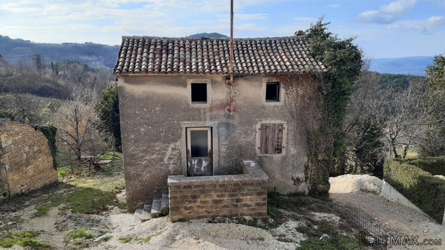 Istra, Motovun okolica - kuća sa dvorištem