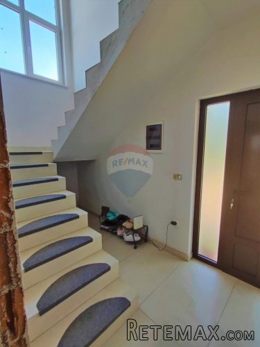 Rovinj-7km,novogradnja sa 2 stana na 965m2 okućnice - 10