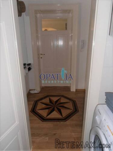 Opatija, uređeni stan od 123 m2 na 2. katu vile u samom.. - 2