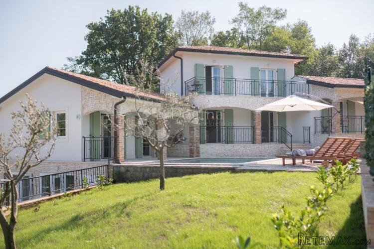 VIŽINADA, istarska ljepotica sa bazenom