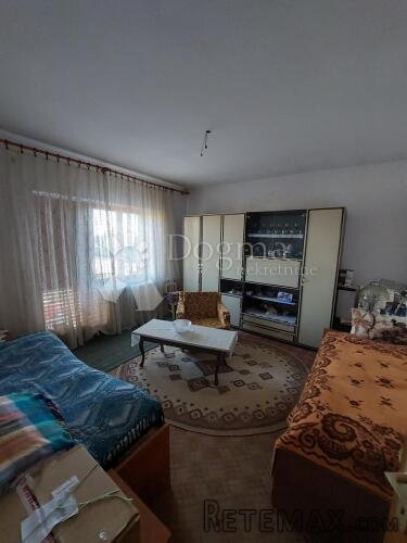 OBITELJSKA KUĆA, KNEŽEVI VINOGRADI