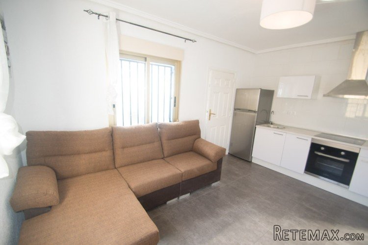 3 Bedroomed Resale Detached Villa Renovated and New.. - 3