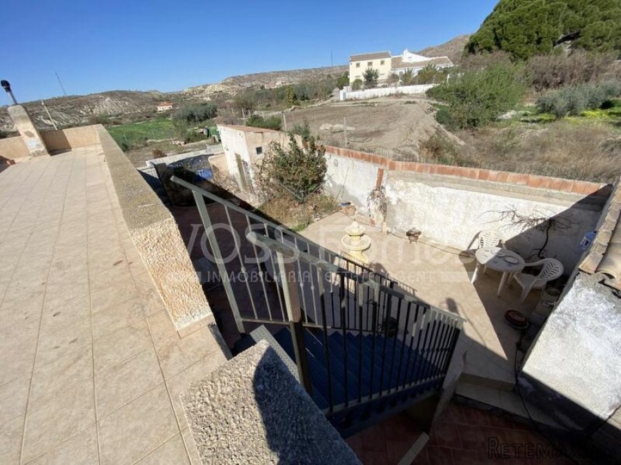 NEW & EXCLUSIVE TO VOSS HOMES - A large 174m2, deceptivey.. - 15