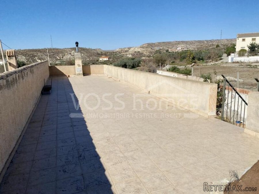 NEW & EXCLUSIVE TO VOSS HOMES - A large 174m2, deceptivey.. - 16