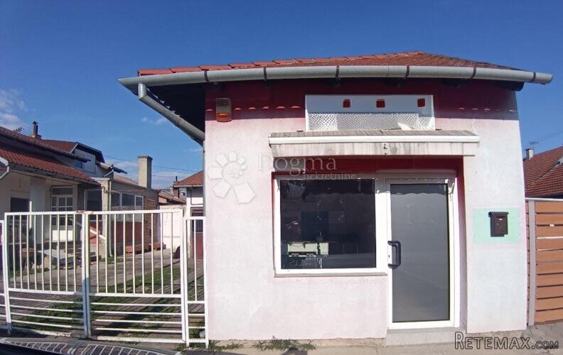 Zakup poslovnog prostora u Tenji – idealno za razne djelatno