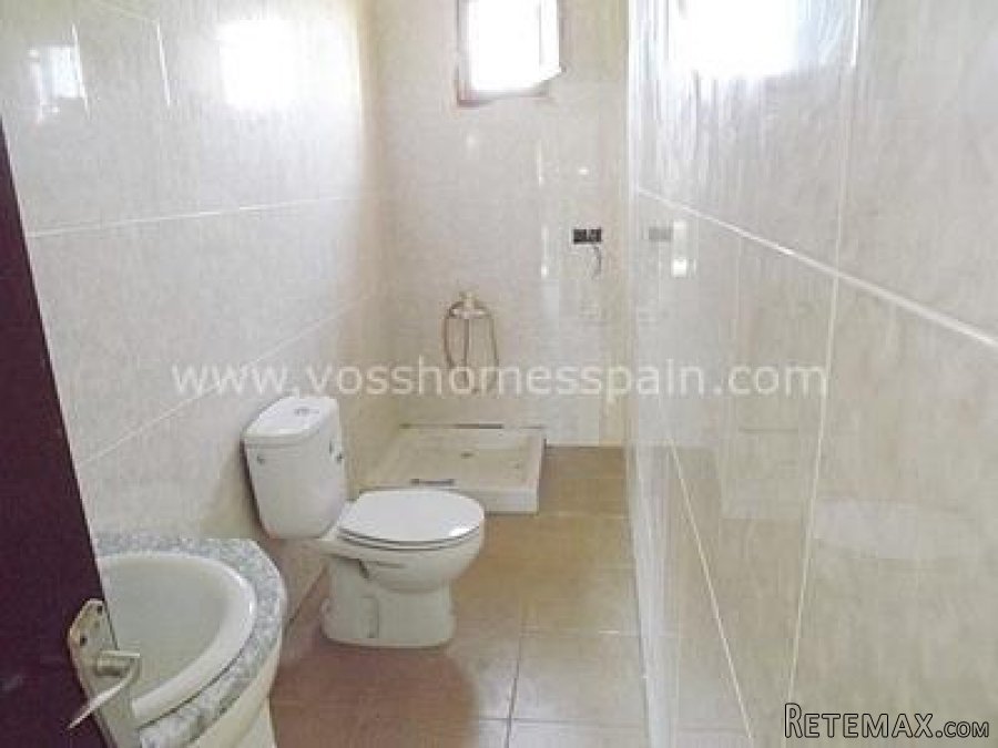 A 2 bed, 1 bath recently built, country house in need of.. - 8