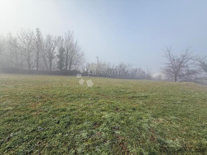 PRILIKA!! Građevinska parcela - 10 minuta od mora