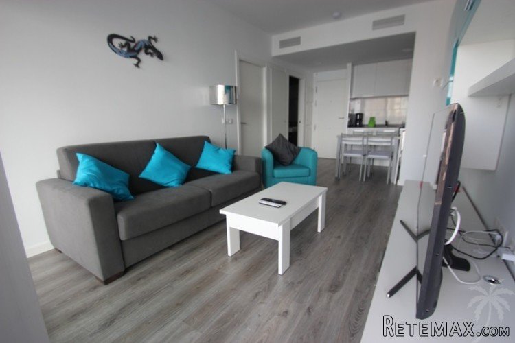 Modern apartment with lovely sea views located only 50m.. - 3