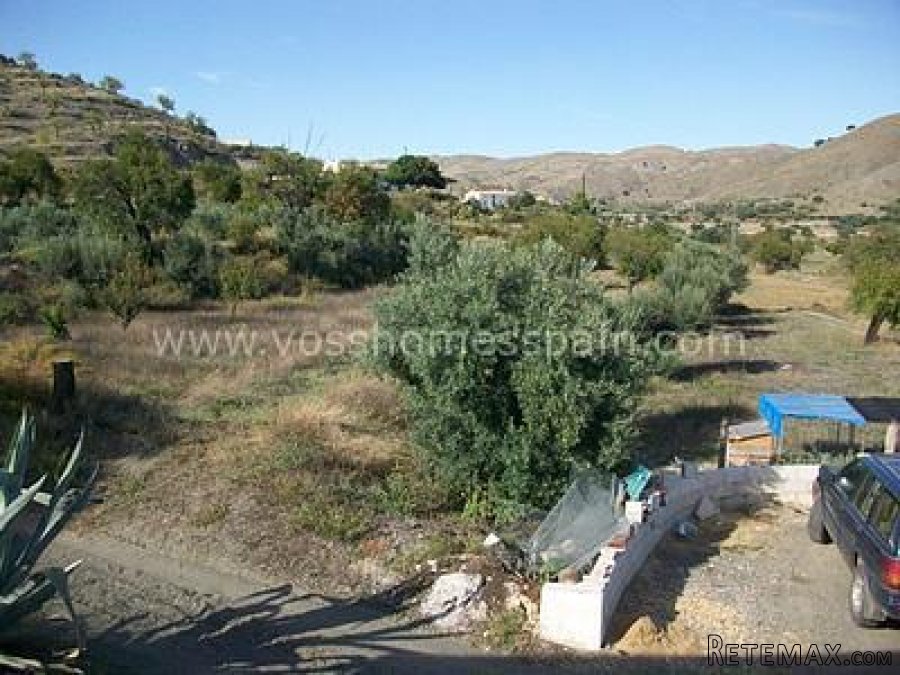 Large 180m2, semi-detached (but private) family home or B&B.. - 4