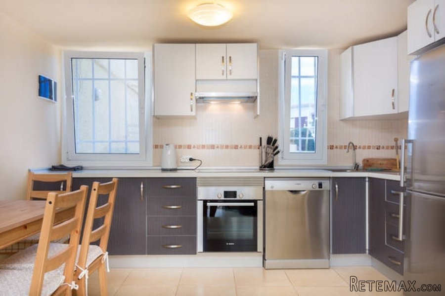 Consta de un luminoso salón, cocina, dormitorio, baño, b.. - 2
