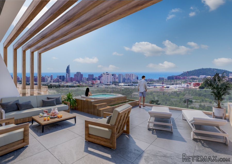 Magnífico dúplex en un complejo residencial con vistas al m..