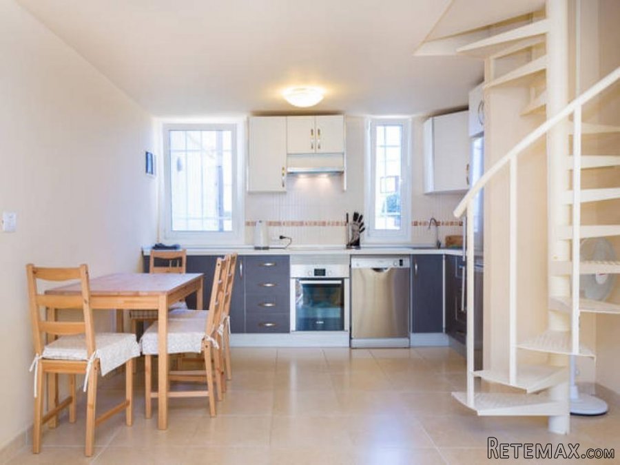 Consta de un luminoso salón, cocina, dormitorio, baño, b.. - 4
