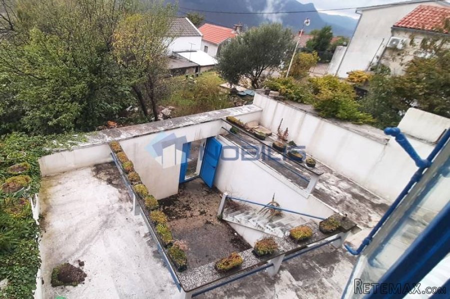 Crikvenica - Mavrići, kuća 160 m2 s dvorištem i vrtom - 8