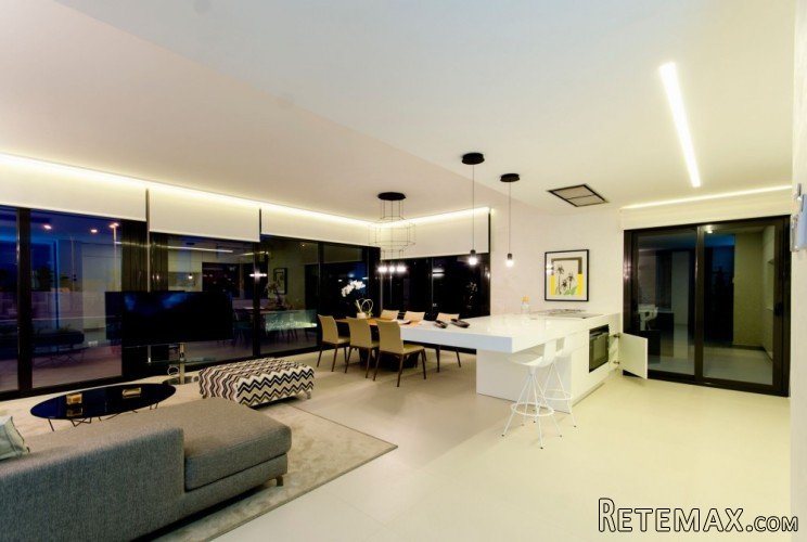 DetachedVilla Property Type: &nbsp;4 Bedrooms.. - 2