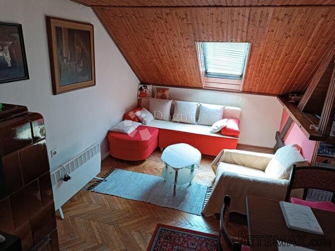 Stan Vrapće 2460€ m2