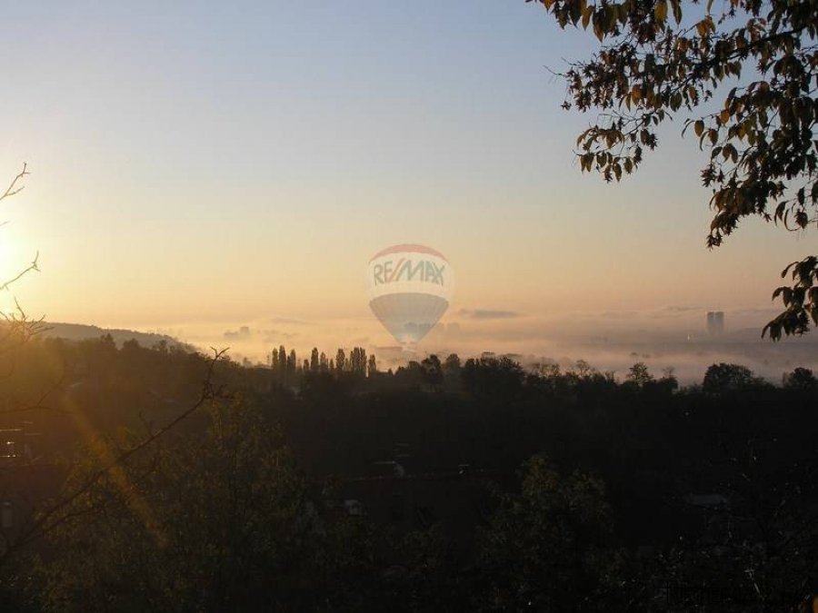 ZAGREB - kuća u podsljemenskoj zoni, zapad - 2