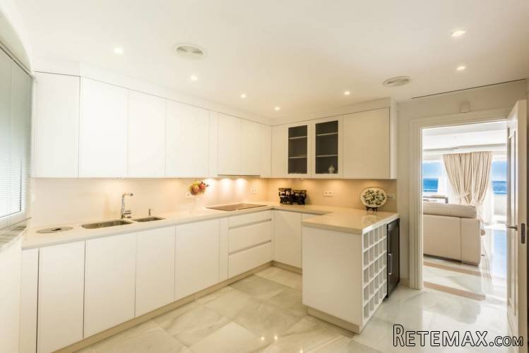 Frontline Beach Golden Mile Marbella Exclusive 3 bedroom.. - 3
