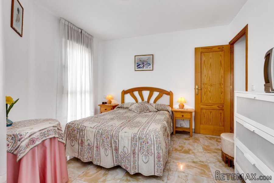 Apartamento en primera planta. Consta de 2 habitaciones, 1..
