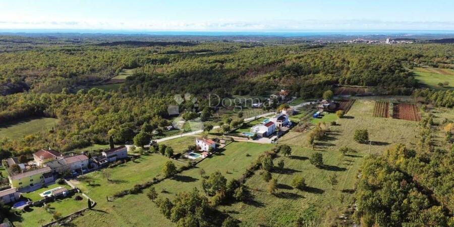 Građevinsko zemljište okolica Baderne 2000 m2