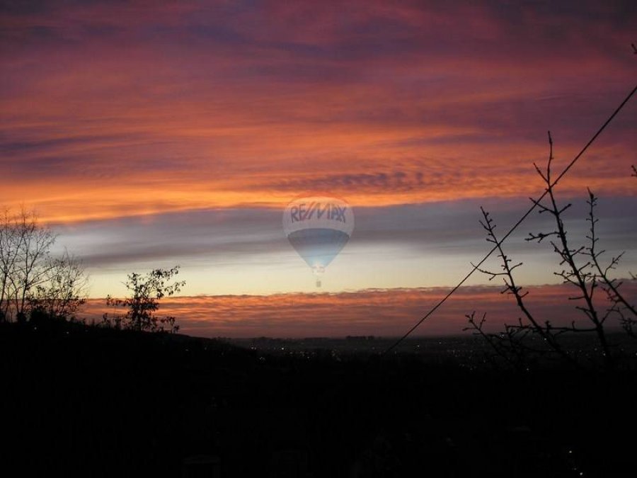 ZAGREB - kuća u podsljemenskoj zoni, zapad - 9