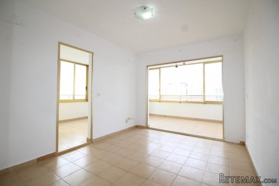 Apartamento de 2 dormitorios y 1 baño en buen estado en.. - 2