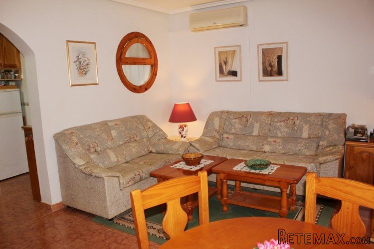 A SUPERB west facing, 2 bedroom, 1 bathroom 54m2 Townhouse.. - 3
