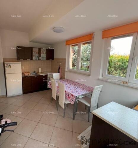 Na prodaju: Apartman u Novigradu s velikim vrtom. - 3