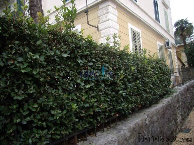 Opatija -strogi centar stan 74 m2+38 m2+10 m2+vrt - 2