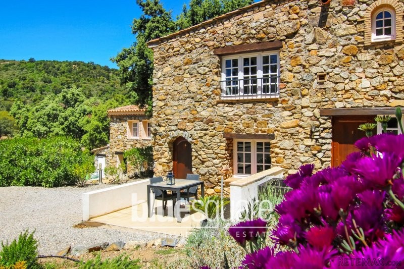 1 bedroom apartment with terrace in le..