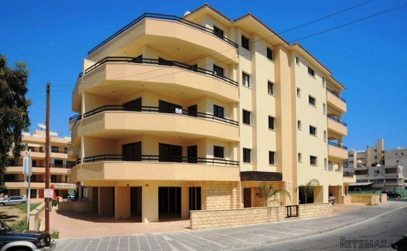 3 Bedrooms - Apartment - Larnaca - For..