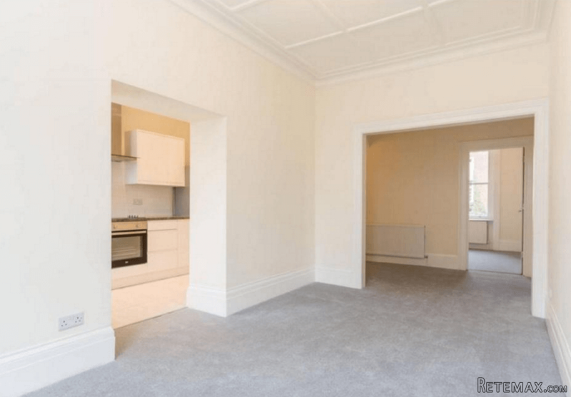 Flat 5, 12 Finchley Road