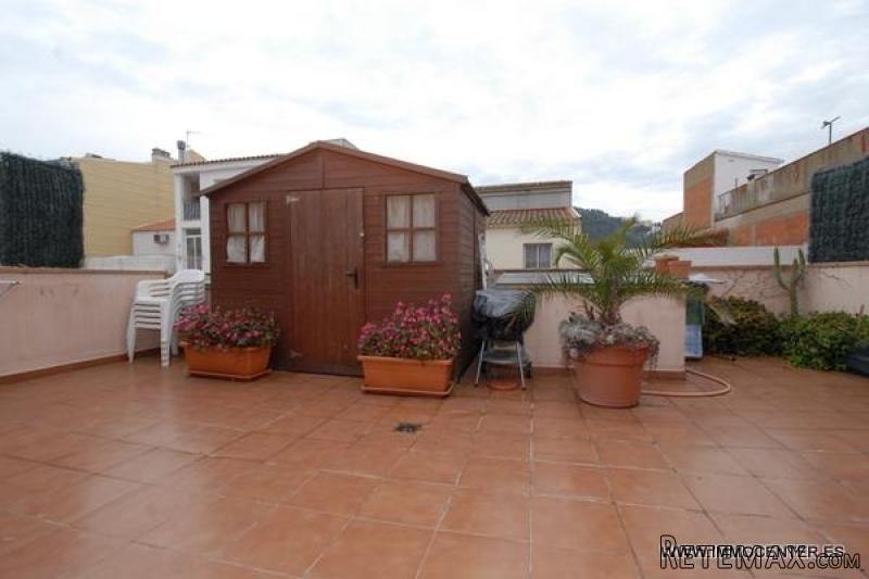ROSES: Spacious apartment with 2..