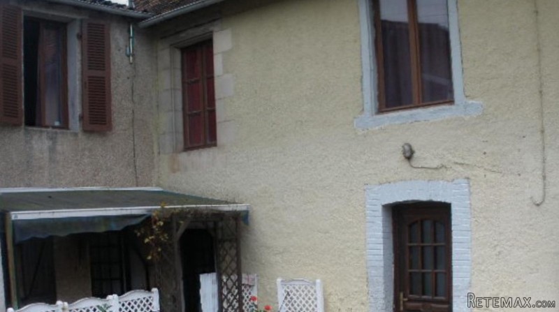 Townhouse, easily split into..