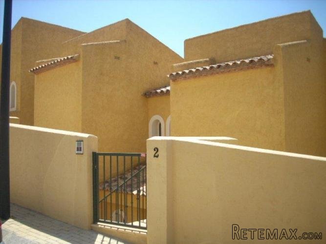 BUNGALOW IN A RESIDENTIAL AREA