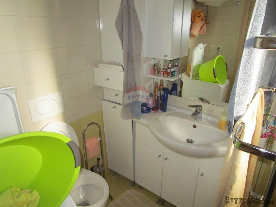 Matulji,Brešca-kuća s pet stanova u mirnom okruženju - 10