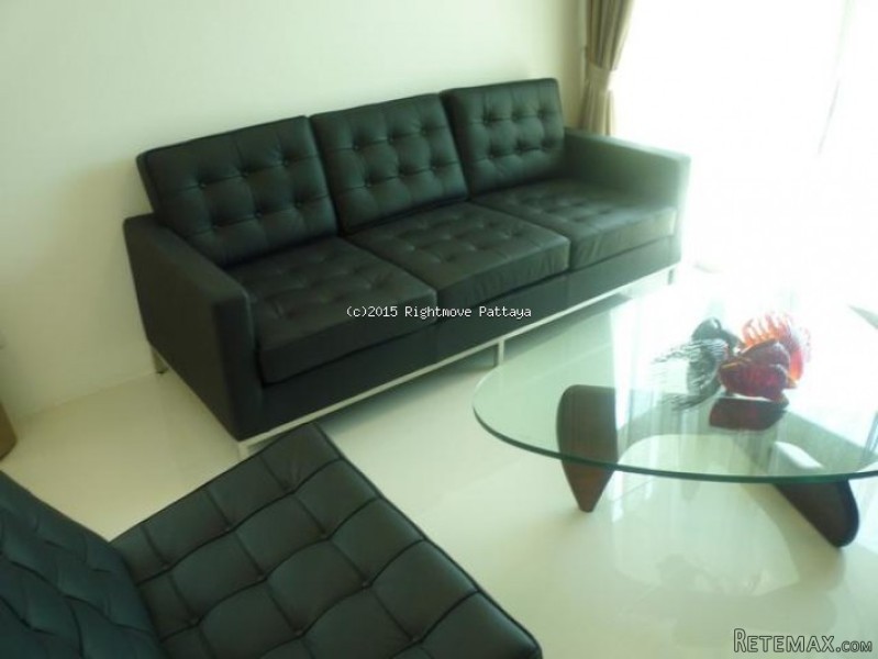 1 Bedroom Condo for sale in Pratumnak -.. - 2