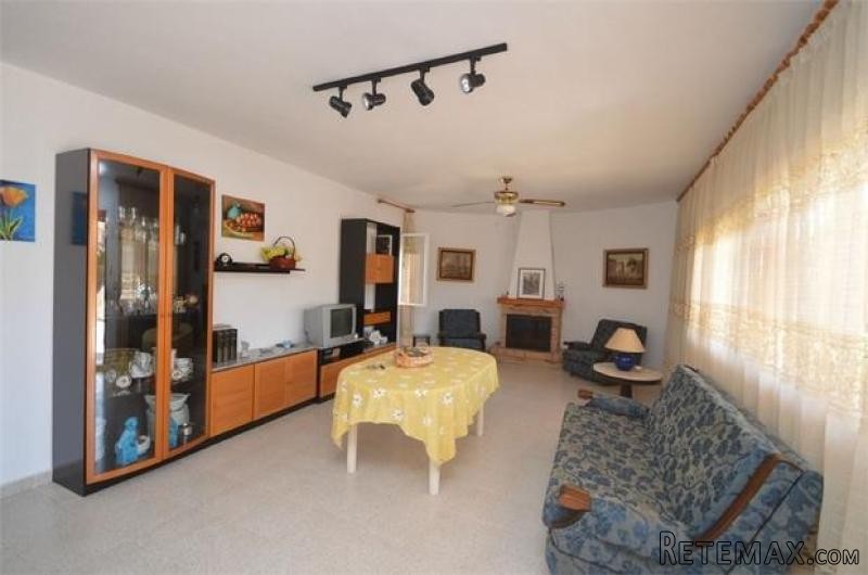 3 bedroom villa for sale - 2
