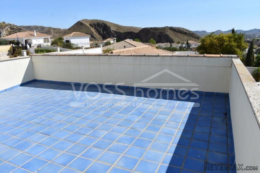 A truly impressive property with a 3 bed, 2 bath villa of.. - 12