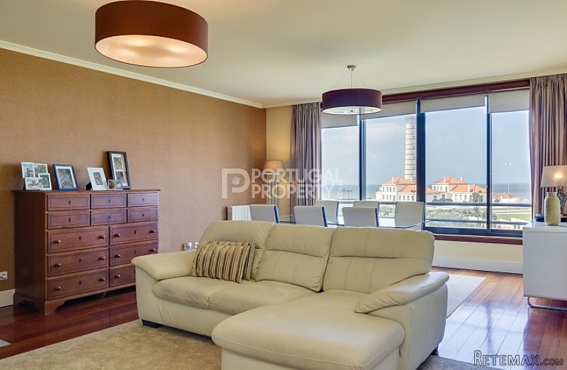 Charming 2 Bedroom Apartment in Leca da..