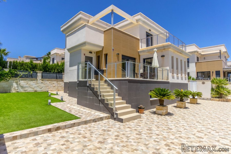 La Zenia is close to Cabo Roig, Campoamor, and Playa.. - 2