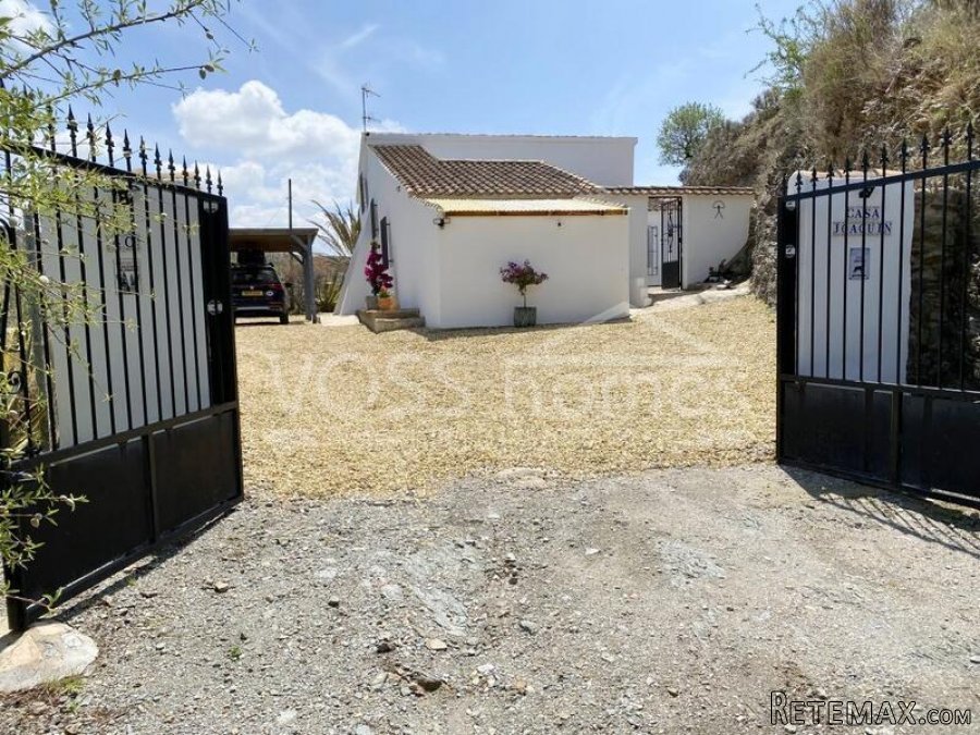 NEW & EXCLUSIVE LISTING TO VOSS HOMES - A beautifully.. - 12
