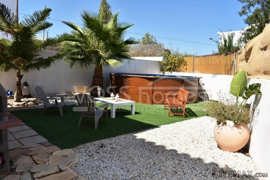 RESERVED/SALE AGREED APRIL 2022 WITH VOSS HOMES A modern.. - 2