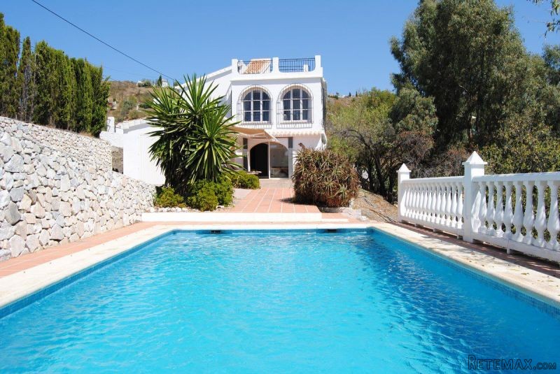 Villa for Sale in Competa, Competa..