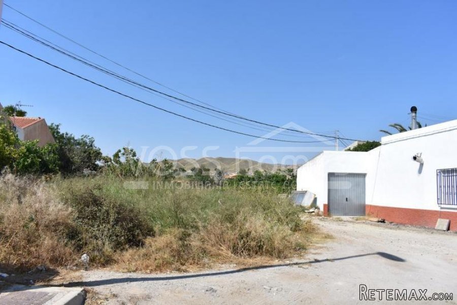 Great buisness option, a total of 2325m2 URBAN land located.. - 14