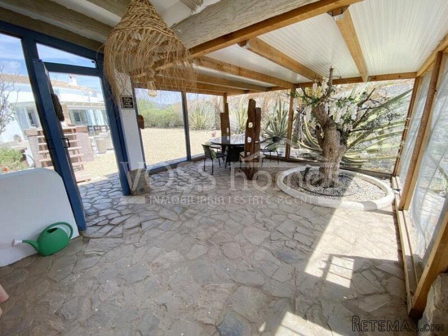 NEW & EXCLUSIVE LISTING TO VOSS HOMES - A beautifully.. - 14