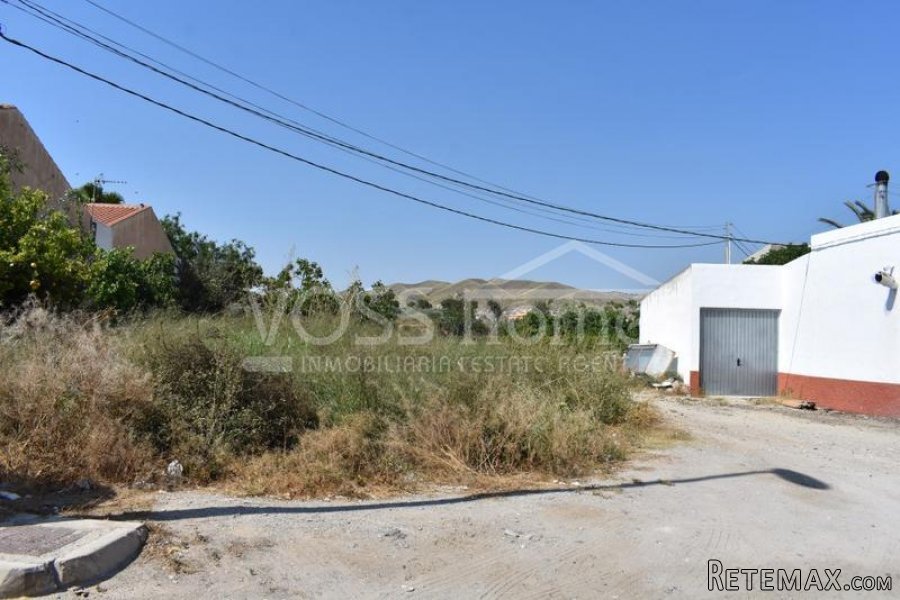 Great buisness option, a total of 2325m2 URBAN land located.. - 15