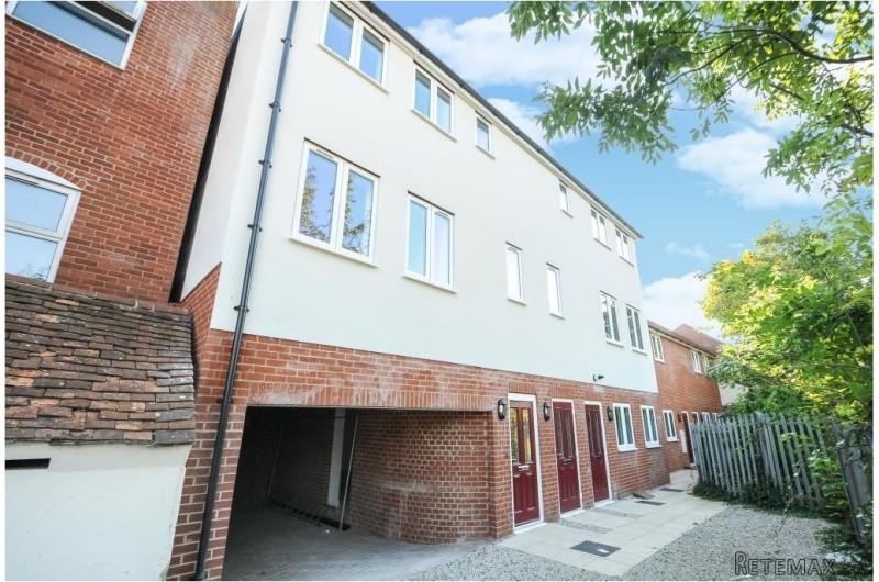2 Bedroom Flat/Apartment To Rent