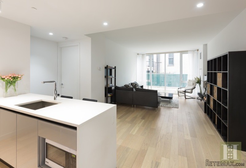2 bedroom Apartment For Sale: 540 WEST..